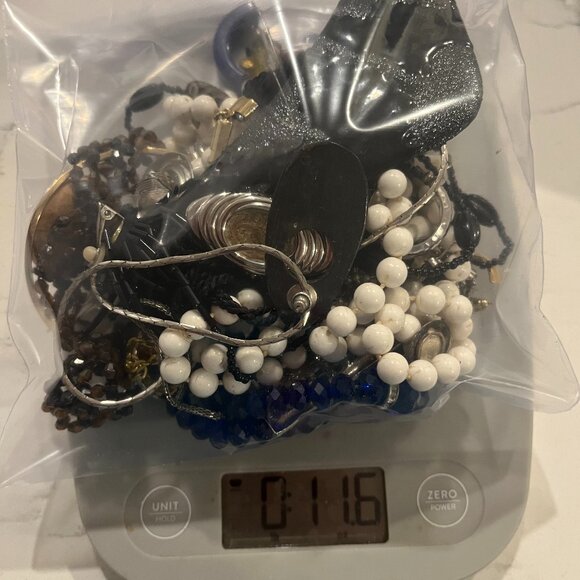 11oz Mystery Jewelry Lot – Necklaces, Earrings, Bracelets & More! - Picture 2 of 4